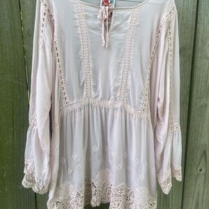 Women's Lace Trim Blouse - Cream